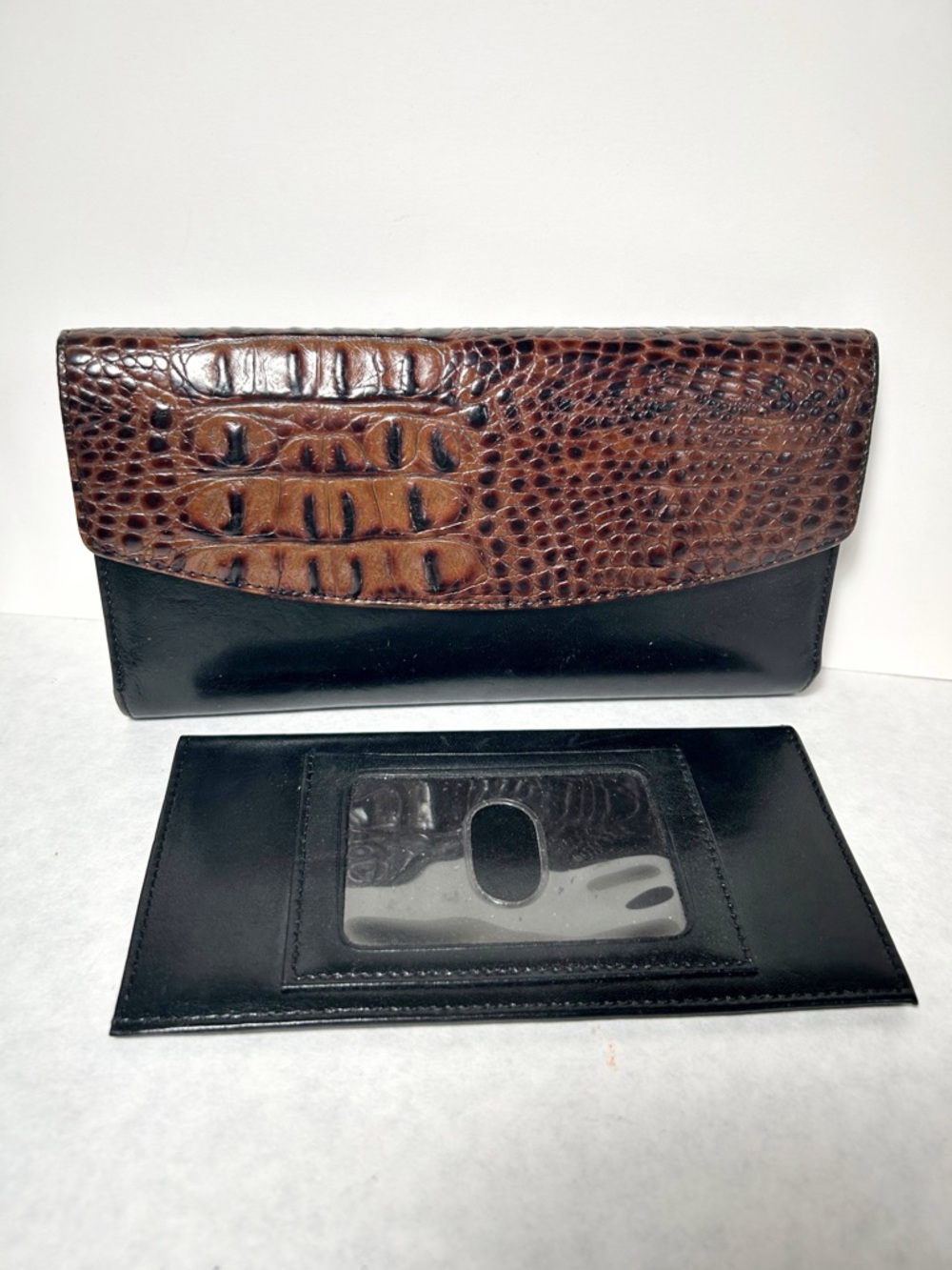 Brahmin Tuscan Two-tone Leather Tri-fold Checkbook Wallet w/Removable Cover EUC - Picture 2 of 15